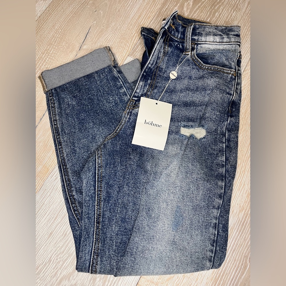 Cello High-Rise Distressed Mom Jeans size 7